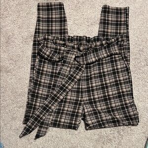 Plaid Women’s Bottoms with Belt